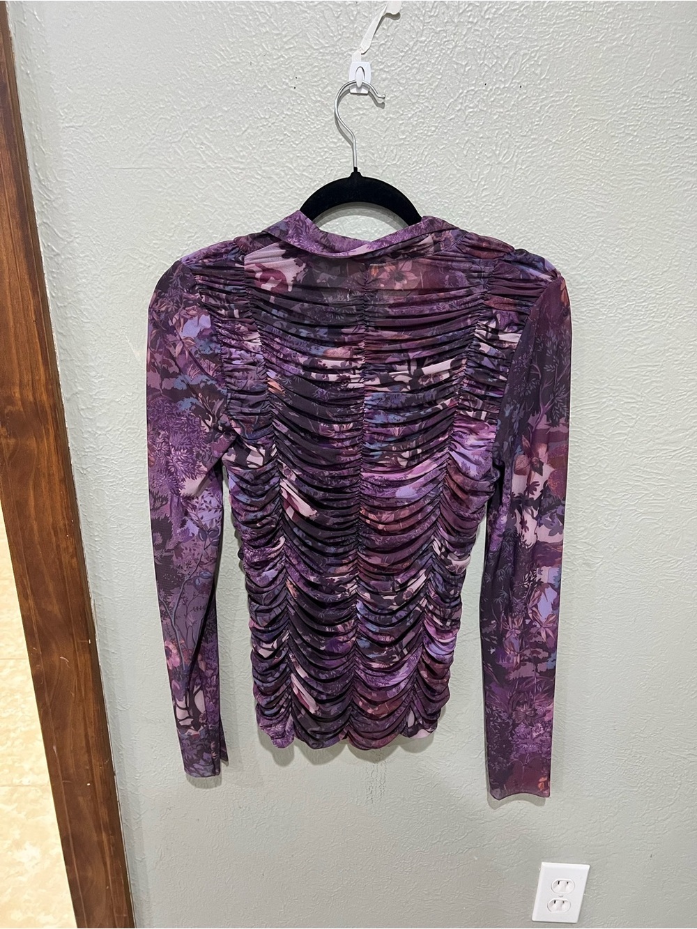 Pilcro Purple Ruched Button-Front Floral Print Shirt Size Small EUC Whimsical - Picture 3 of 3